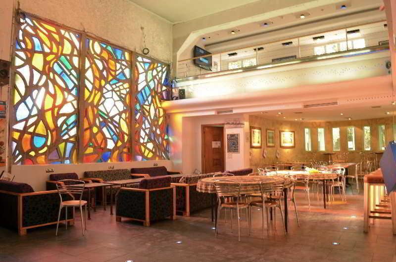 ניס Villa Saint Exupery Gardens Hostel מראה חיצוני תמונה